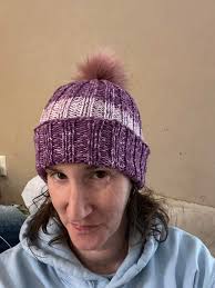 Sleeveless cotton shirt: elastic or ribbing needed?