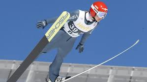 Chiara hölzl sprang erstmals auf den ersten platz. Skispringen Katharina Althaus Fliegt In Klingenthal Auf Platz Drei Premierensieg Fur Chiara Holzl