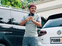 Apr 09, 2021 · amapiano game pushers, kabza de small, and dj maphorisa team up with tresor on a new album titled rumble in the jungle. Check Out Kabza De Small S Mother Photos Fakaza