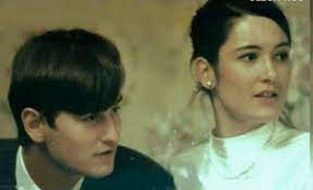 Societatea local urban srl, aflata in subordinea primariei turnu magurele, a dat miercuri firmei tel drum, aflata in stare de insolventa si. Cine Este Clotilde Armand È™i Cum AratÄƒ ViaÈ›a FranÈ›uzoaicei Care Se Simte AcasÄƒ In BucureÈ™ti De La CopilÄƒria Intr O Familie Cu Sange Albastru Din FranÈ›a La CÄƒsÄƒtoria Cu Un Matematician È™i PanÄƒ