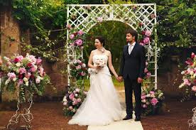 Viele arten von schönen holzrahmen, perfekt zugeschnitten in der rahmenwerkstatt. Blog Hochzeitsportal24