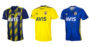 En yeni fenerium ürünleri ile hem tarzını yansıt, hem rengini belli et. Fenerbahce De Yeni Sezon Formalari Tanitildi