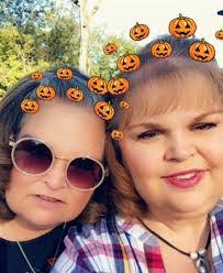 Andrea Seay's Instagram, Twitter & Facebook