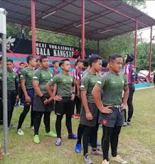 Kolej konvensional adalah institut pengajian tinggi dan latihan, dibuka kepada lepasan spm atau setaraf. Laman Sesawang Rasmi Kolej Vokasional Gerik Kvg