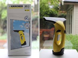 Pour un appareil maniable qui passe partout, optez pour un nettoyeur de vitres manuel équipé de nombreux accessoires. Nettoyeur De Vitres Karcher Wv2 Test Complet Et Avis