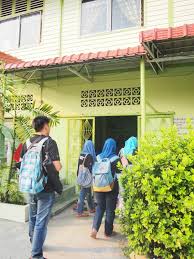 Arif anwar bin lokmanol hakim a152409 2. Creating A Loving Caring Society A Day At Rumah Tumpangan Anak Yatim Dan Miskin Sungai Pinang