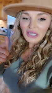 Ava Winslow's Instagram, Twitter & Facebook