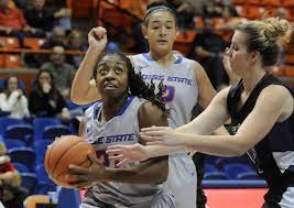 Boise State Defeats The College Of Idaho 91 40 In A Women S College Basketball Game Wednesday Dec 10 2 Boise State College Basketball Game Womens Basketball