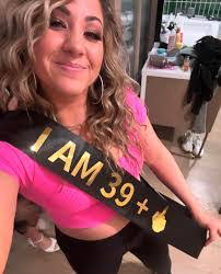 Shauna Bryan's Instagram, Twitter & Facebook