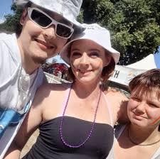 Bands aren't supposed to make money  https://www.berriedaliveofficial.com/shop