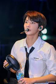 Cowok ganteng asal thailand juga jadi langganan akun palsu. Txt Welcome Back Show Photo Sketch Taehyun Txt Photo Sketch Tomorrow