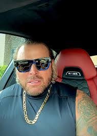 Jimmy Manzo's Instagram, Twitter & Facebook