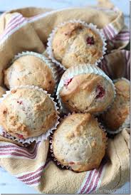 Des Muffins Aux Fraises Pour Dejeuner Muffin Fraise Nourriture Recette