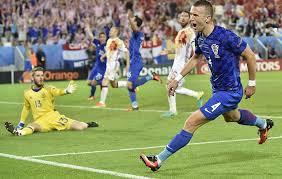 Spain goalkeeper coughs up extremely embarassing own goal against croatia at euro 2020; Euro 2016 Spain Shocked By Croatia Marca English