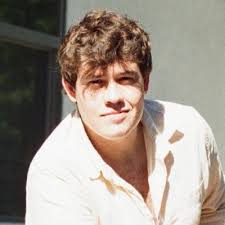 Noah Guzmán (@NoahGuzman14)