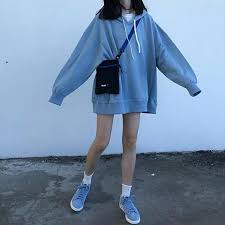 Pin By Tina Berne On Fashion Hoodie Fashion Oversized Outfit Oversized Hoodie Outfit