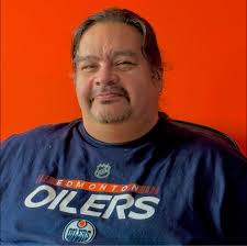 Do models come with bases?