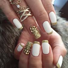 31 Snazzy New Year S Eve Nail Designs Stayglam New year's eve nail art for girls who want to start the year with style.