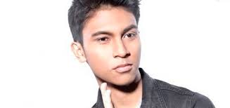 — kepuraanmu merupakan lagu nyanyian luqman faiz yang mula memasuki industri nyanyian tanah air pada tahun 2018. Luqman Faiz Tujuh Kali Ulang Rakaman Demi Kepuraanmu Sensasi Selebriti