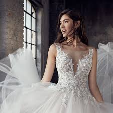 Galleria immagini foto mamme figli bambini genitori papà. Favole Abiti Da Sposa E Cerimonia Con Sartoria