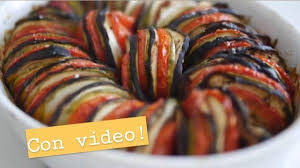 Paulina, soy terribleeeeeee en la cocina y sume mil puntos con el bizcochuelo y esta receta, gracias!!! Ratatouille Una Receta De Pelicula Paulina Cocina Recetas Vegetarianas Ratatouille Receta Comida Sin Carne