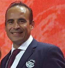 Luis Lupercio, Financial Professional