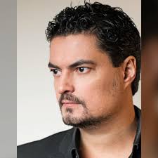 Γιώργος Πέτρου