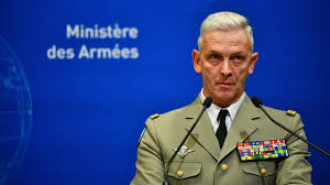 Frances army chief lecointre steps down, replaced by general burkhard. Le General Lecointre Et Le Sahel A La Fin De L Annee On Ne Defilera Pas Sur Les Champs Elysees
