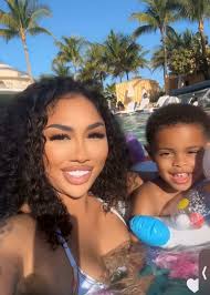 Ari Sister Byrd Babydaddy