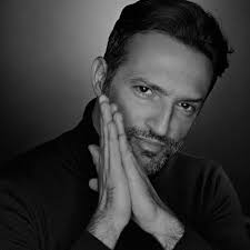 L'abruzzese Luca Di Francescantonio tra i migliori logo designer europei