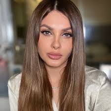 Liz Murillo (@lizbemurillo) 님 라이브 중