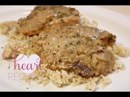Lay browned chops on top of rice. Slow Cooker Smothered Pork Chops And Gravy I Heart Recipes Youtube
