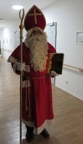 Dezember der nikolaus kam und keine geschenke, aber doch einen teller voller süßigkeiten brachte. Nikolaus Komm In Unser Haus