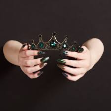 Find over 19 of the best free slytherin images. Slytherin Aesthetic Test Shoot By Lindsay For Portfolio Work