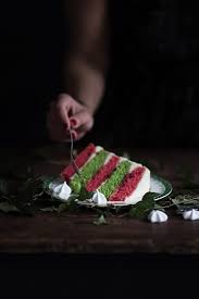 A Showstopping Christmas Layer Cake Filled With Cranberry Compote Whipped Mascarpone Frosting And Crowned With A Sweet Christmas Cake Cake Layer Cake Filling