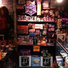 Halloween town, located in burbank, california, is at west magnolia boulevard 2921. 14 Well Stocked Shops For Scoring Halloween Costumes In La Racked La