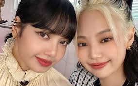 Kpop blackpink hoodie jennie lisa rose pocket sweater jacke pullover. Blackpink Jennie Confesses She Fell In Love With Lisa After Watching Her Money Performance Video Kpopstarz