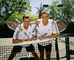 The bryan brothers, identical twin brothers robert charles bob bryan and michael carl mike bryan, are retired american professional doubles tennis players and the most successful duo of all time. Twins Triplets Brothers Cousins Etc Bryan Twins Bryan Brothers Tennis Bryan Brothers Professional Tennis Players
