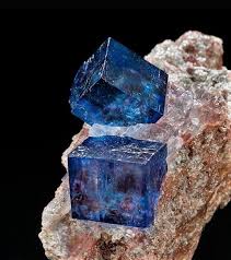 Halite In 2020 Minerals And Gemstones Crystals Minerals Rocks And Gems