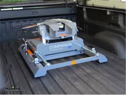 The hitch does not decide whether the pickup truck or car the companion can be used with almost any ford truck bed. B And W Companion Oem 5th Wheel Hitch With Slider Review Video Etrailer Com
