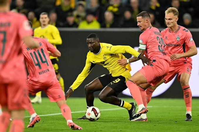 Borussia leva empate nos acr&eacute;scimos e pode perder lideran&ccedil;a do Alem&atilde;o - Gazeta Esportiva