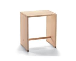Wer den hocker stapelt, erhält wiederum einfache regalelemente und dreht man ihn um, lassen sich. Ulmer Hocker Max Bill Wb Form Kinku
