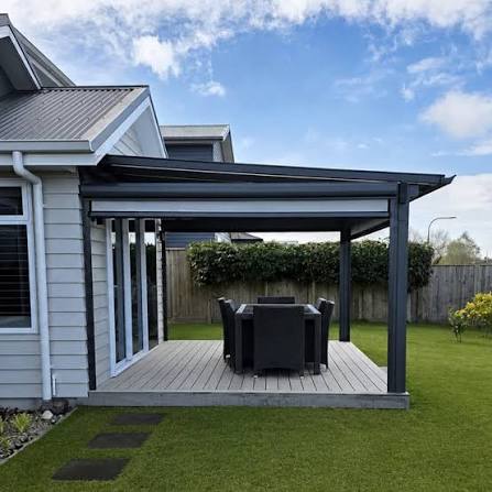 Not all shade is the same. Louvre roof or awning? Here's how to choose the  right one for your space. 🏡