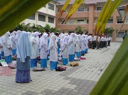 Smka kedah terletak di kawasan bandar dan mempunyai bilangan guru sebanyak 126 orang dan bilangan murid sebanyak 839 orang. Dsc04698 Small Smk Batu Lapan Sik Kedah Darul Aman