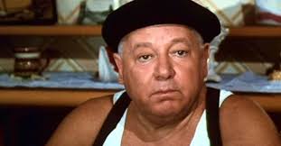 Noto soprattutto per i primi due fim di fantozzi interpretati da paolo villaggio, luciano salce è stato un esempio di regista intelligente e più ambizioso (sia dal punto di vista contenutistico che da quello. Fantozzi 10 Scene Indimenticabili Per Ricordare Paolo Villaggio