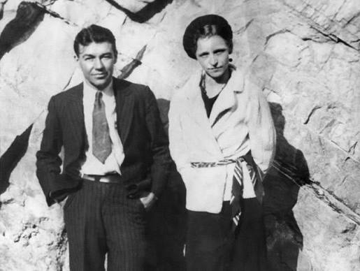Bonnie and Clyde's guns auctioned for $504K