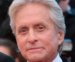 Michael Douglas diz que sexo oral lhe causou câncer na garganta