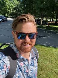 What does a financial adviser do?