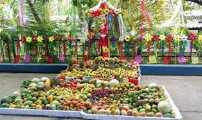 En el salvador se celebra colocando una cruz de «palo. Santa Anna Celebra El Dia De La Cruz Con Un Altar De Frutas