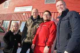 Trygve magnus slagsvold vedum (born 1 december 1978 in hamar) is a norwegian politician representing the centre party. Stonglandseidet Senja De Kjemper For A Beholde Ambulansestasjonen Vi Far Hore Bekymringene Hos Pasientene De Spor Og De Spor Og Er Redde